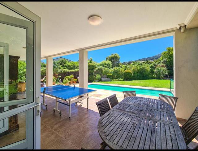 5 BEDROOM PROPERTY TO RENT IN HOUT BAY CENTRAL